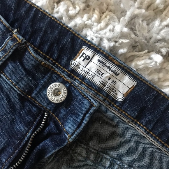 NWOT Free People Mid Rise Ankle Jean - Picture 6 of 7